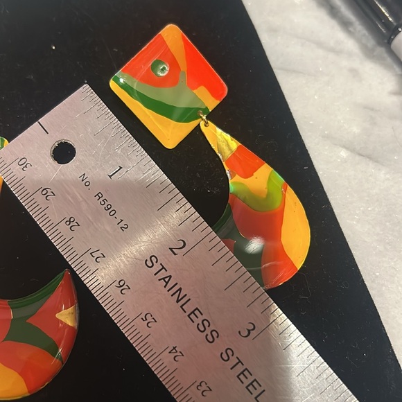 Vintage Groovy Retro Mod Painted Designer Earrings-boutique - Picture 9 of 9